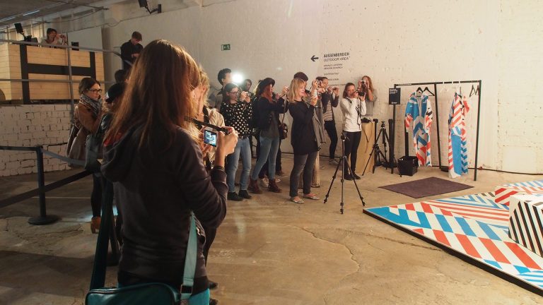 Fotografieren ist der Prozess des Fotografierens